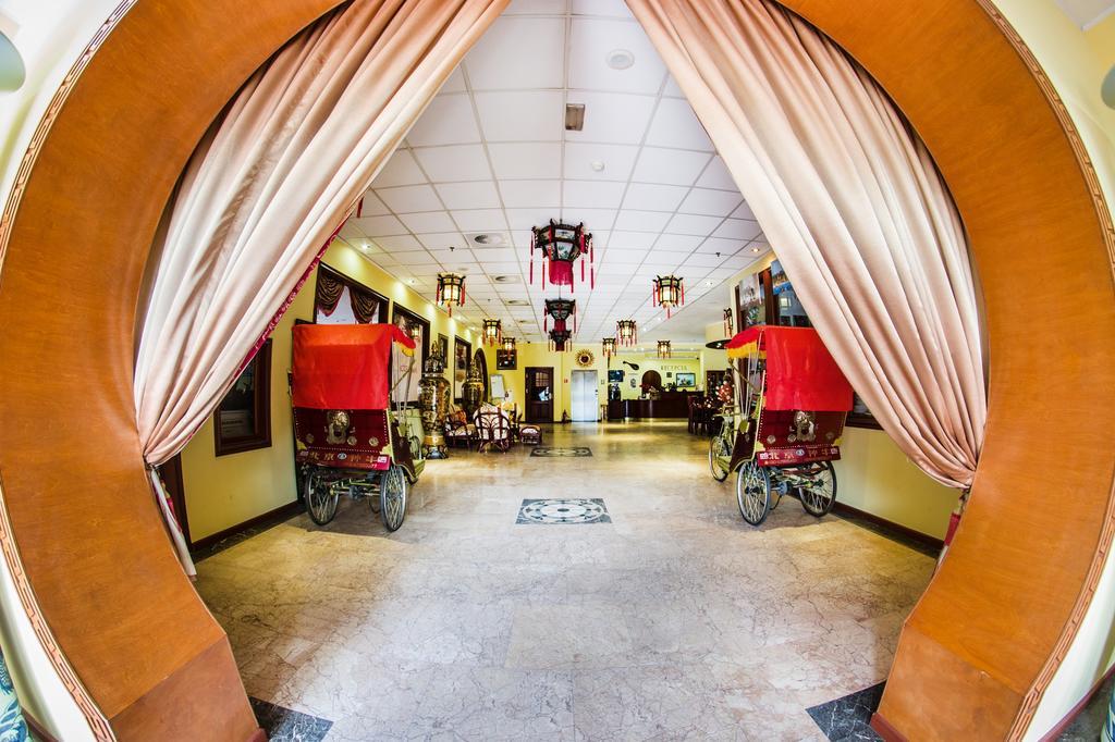 Hotel Pekin Wladyslawowo Ngoại thất bức ảnh