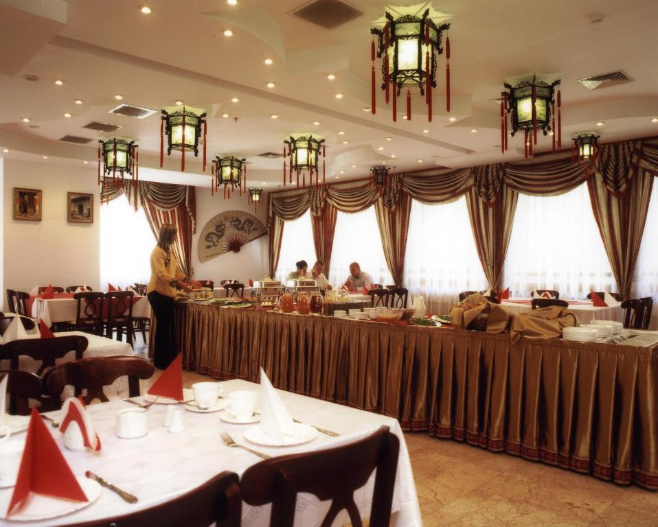 Hotel Pekin Wladyslawowo Ngoại thất bức ảnh