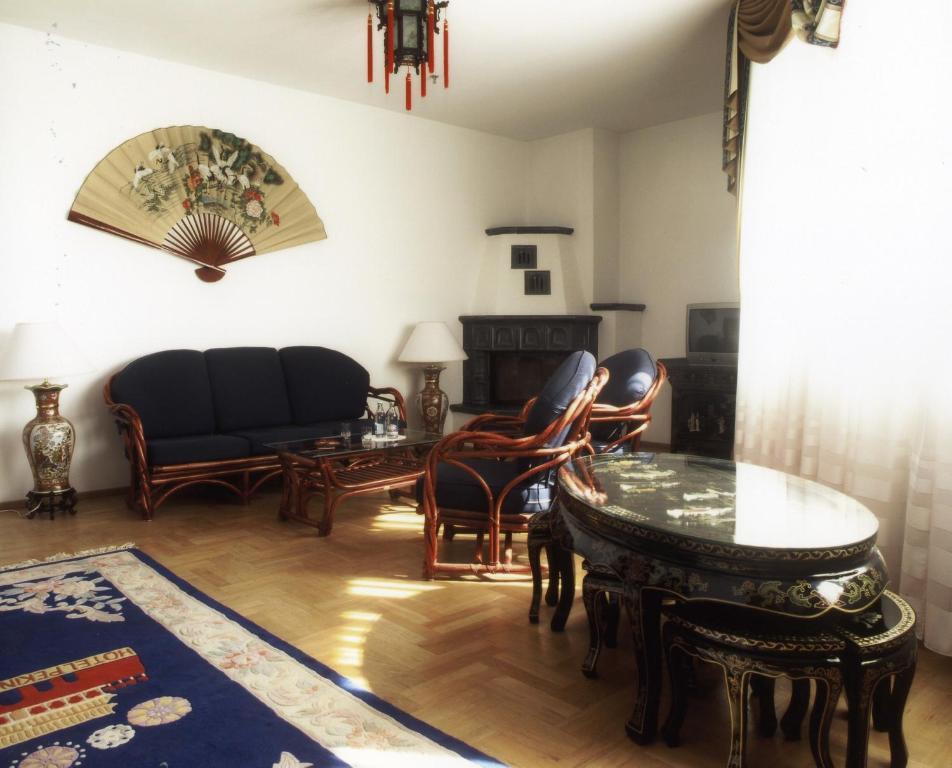 Hotel Pekin Wladyslawowo Ngoại thất bức ảnh